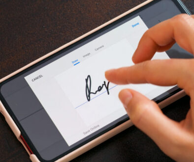Electonic signature with finger in phone screen